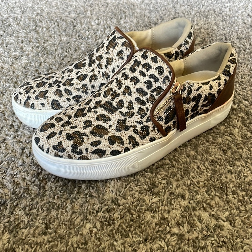 Not Rated cheetah print shoes womens size 6 hardly worn